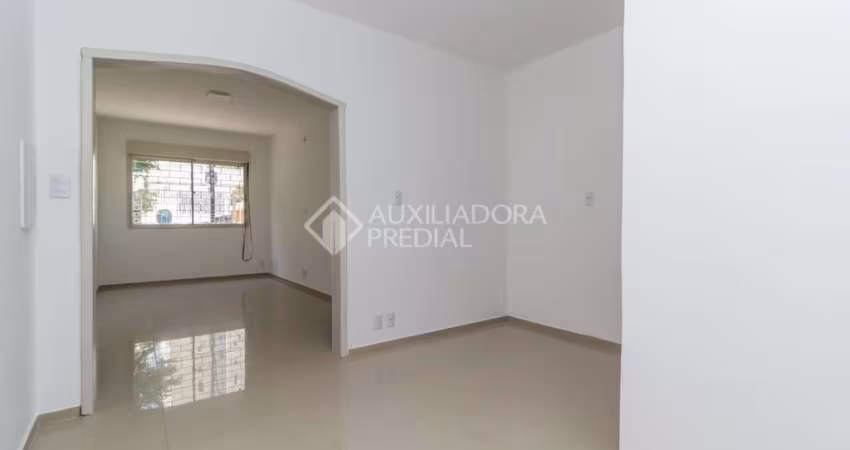 Apartamento com 3 quartos à venda na Rua Paulo Setúbal, 175, Passo da Areia, Porto Alegre
