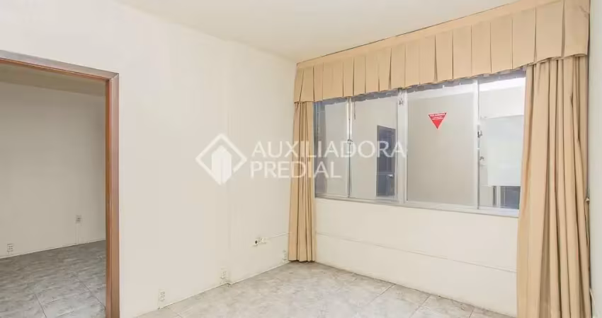 Sala comercial à venda na Rua Vigário José Inácio, 547, Centro Histórico, Porto Alegre