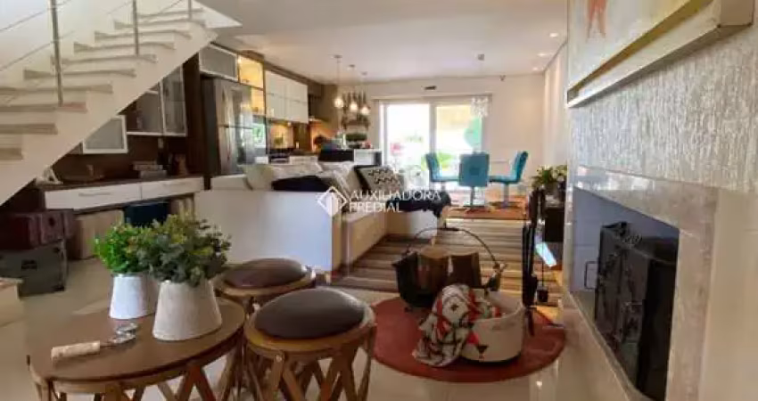 Casa com 3 quartos à venda na Rua Sargento Nicolau Dias de Farias, 485, Tristeza, Porto Alegre