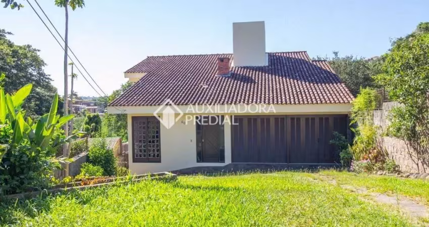 Casa em condomínio fechado com 4 quartos à venda na Rua da Gruta, 60, Cascata, Porto Alegre