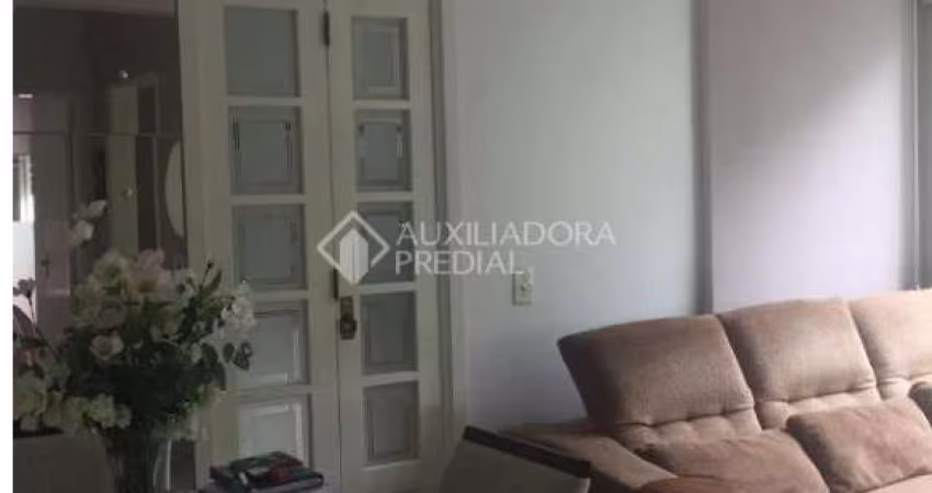 Apartamento com 2 quartos à venda na Avenida da Cavalhada, 2356, Cavalhada, Porto Alegre
