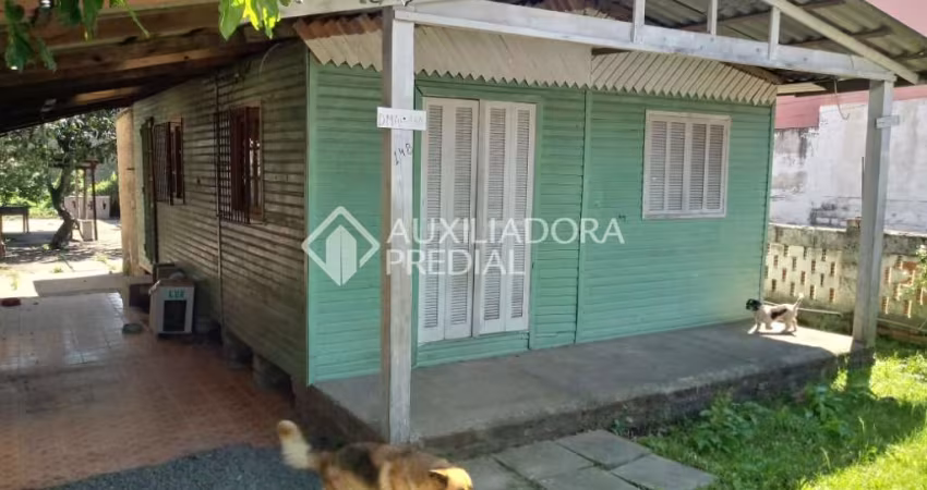 Casa em condomínio fechado com 2 quartos à venda na Rua Luiz Caetano Antinolfi, 148, Passo das Pedras, Porto Alegre
