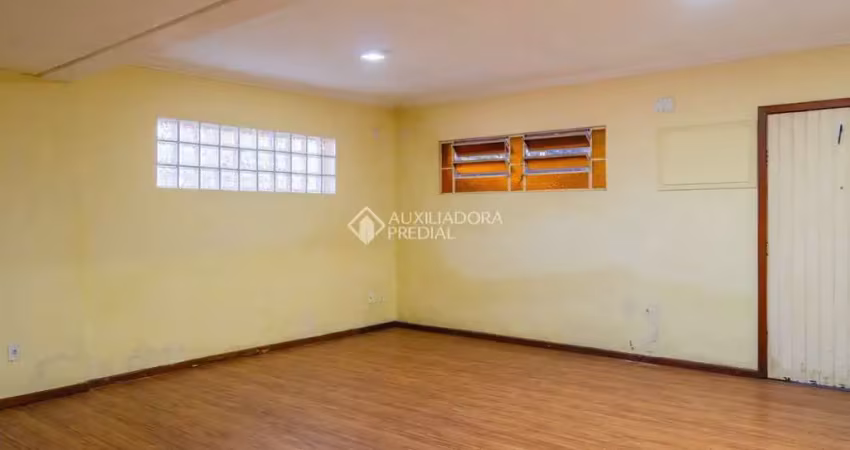 Casa com 3 quartos à venda na Rua Olavo Bilac, 36, Azenha, Porto Alegre