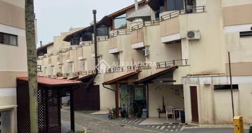Casa em condomínio fechado com 3 quartos à venda na Avenida Luiz Boiteux Piazza, 4565, Cachoeira do Bom Jesus, Florianópolis
