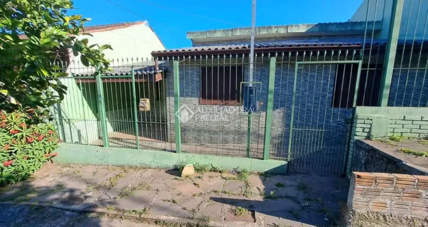 Casa com 3 quartos à venda na Quatorze, 202, Jardim Carvalho, Porto Alegre