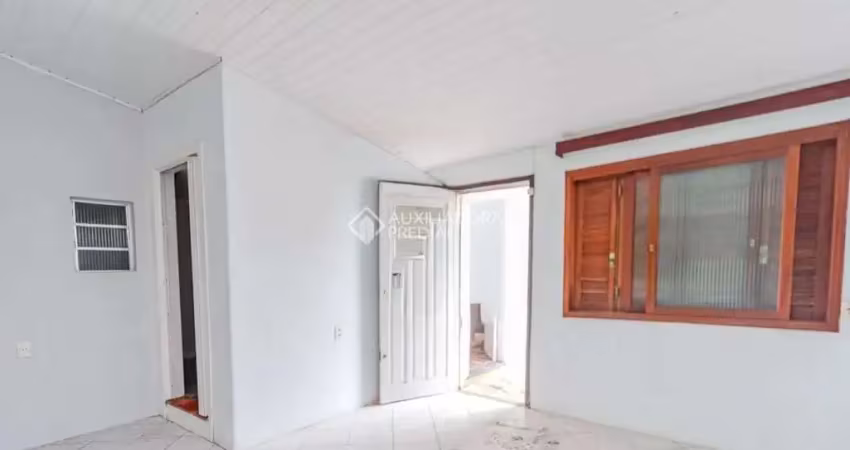 Casa com 3 quartos à venda na Rua Antônio Divan, 74, Teresópolis, Porto Alegre