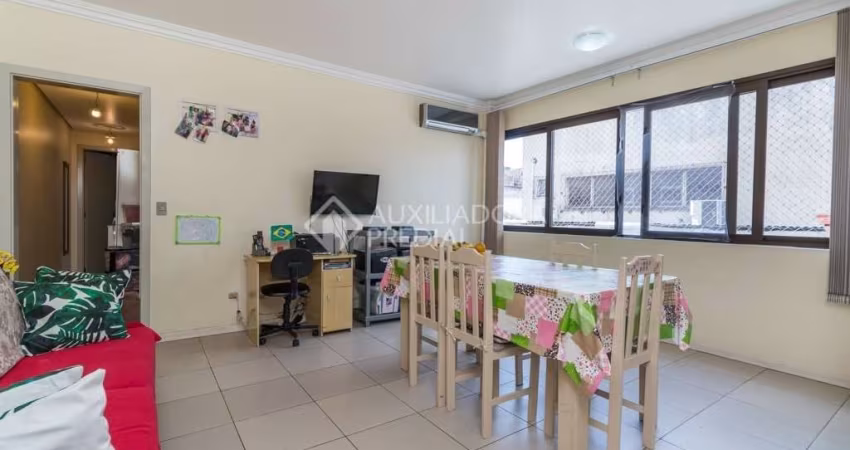 Apartamento com 2 quartos à venda na Rua Umbú, 45, Passo da Areia, Porto Alegre