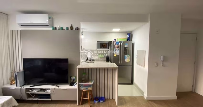 Apartamento com 3 quartos à venda na Rua Jerônymo Zelmanovitz, 100, São Sebastião, Porto Alegre
