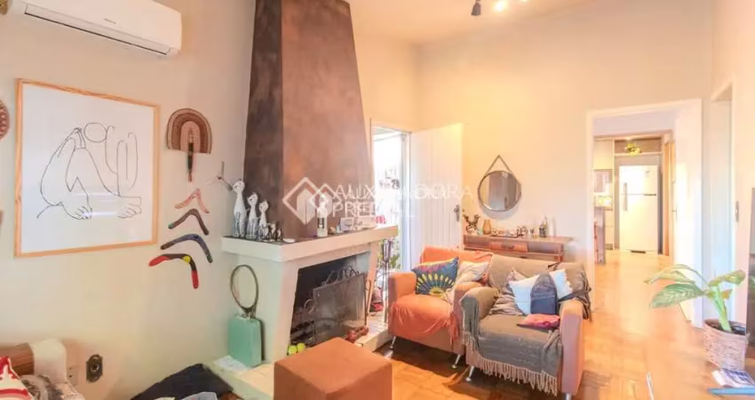 Casa com 3 quartos à venda na Rua General Gomes Carneiro, 927, Medianeira, Porto Alegre