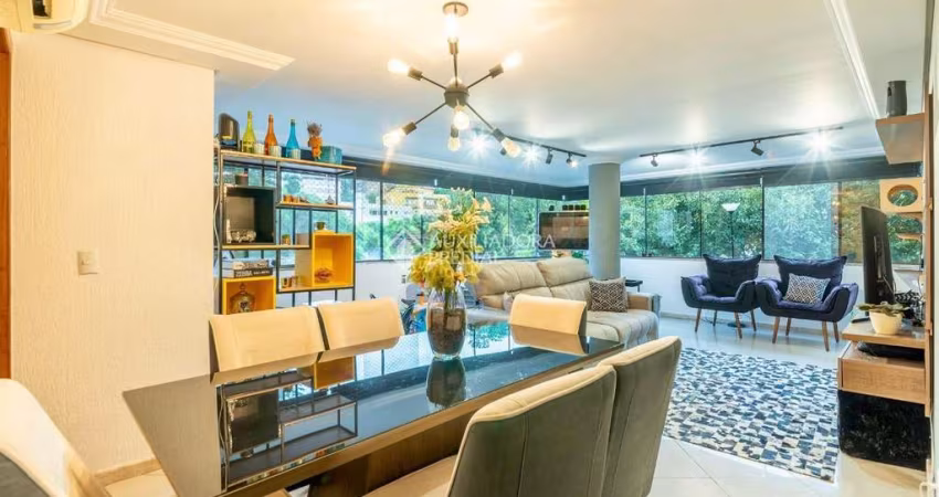 Apartamento com 3 quartos à venda na Rua Marcelo Gama, 502, São João, Porto Alegre