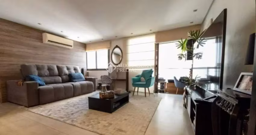 Apartamento com 2 quartos à venda na Beco Andaraí, 566, Passo da Areia, Porto Alegre
