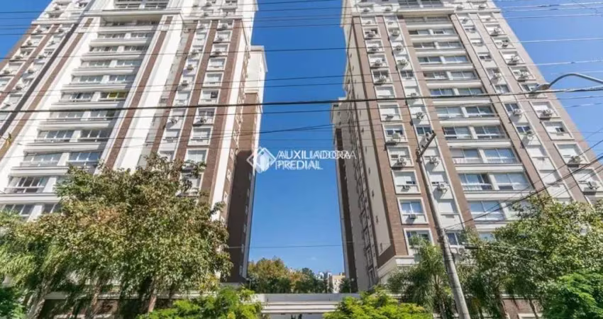 Apartamento com 2 quartos à venda na Rua Líbero Badaró, 343, Passo da Areia, Porto Alegre