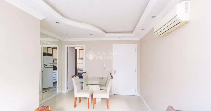 Apartamento com 3 quartos para alugar na Avenida Bento Gonçalves, 1515, Partenon, Porto Alegre