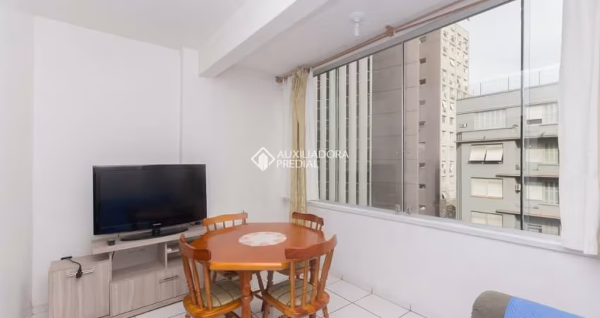 Apartamento com 1 quarto para alugar na Avenida Borges de Medeiros, 612, Centro Histórico, Porto Alegre