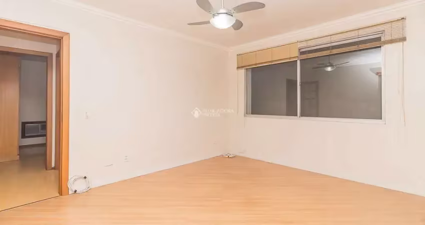 Apartamento com 3 quartos para alugar na Avenida Lavras, 512, Petrópolis, Porto Alegre