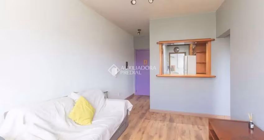 Apartamento com 2 quartos para alugar na Avenida Ipiranga, 8465, Partenon, Porto Alegre