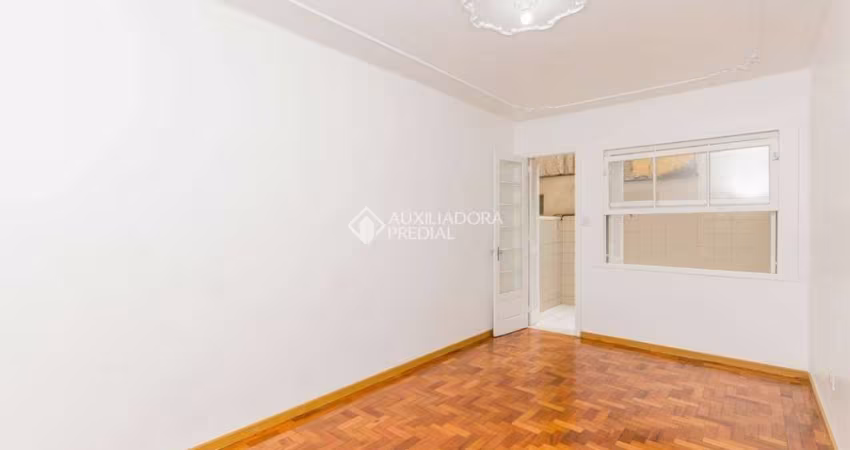 Apartamento com 3 quartos para alugar na Rua Ramiro Barcelos, 2111, Santana, Porto Alegre