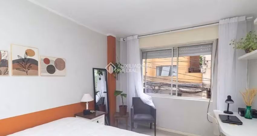 Kitnet / Stúdio para alugar na Rua Sarmento Leite, 860, Centro Histórico, Porto Alegre