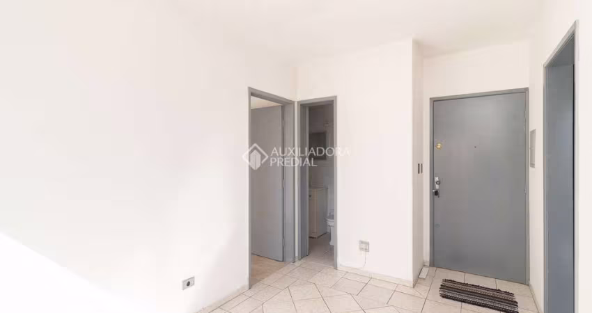 Apartamento com 1 quarto para alugar na Rua Doutor Pio Fiori de Azevedo, 55, Vila Nova, Porto Alegre