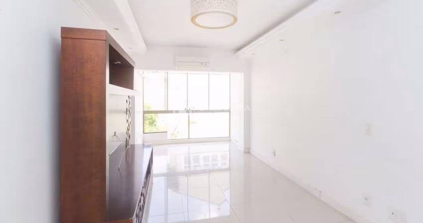 Apartamento com 3 quartos para alugar na Avenida Ijuí, 560, Petrópolis, Porto Alegre