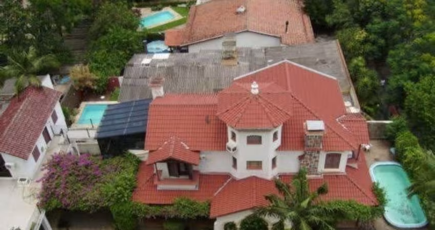 Casa em condomínio fechado com 3 quartos para alugar na Rua Eça de Queiroz, 530, Petrópolis, Porto Alegre