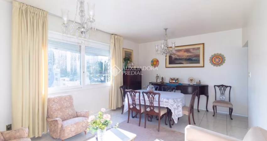 Apartamento com 3 quartos para alugar na Rua Coronel Paulino Teixeira, 423, Rio Branco, Porto Alegre