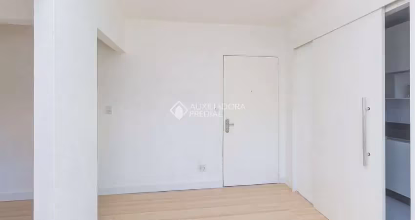 Apartamento com 2 quartos para alugar na Rua Tenente Ary Tarrago, 444, Jardim Itu Sabará, Porto Alegre