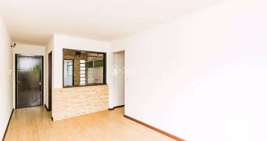 Apartamento com 2 quartos para alugar na Beco Antônio Carvalho, 2600, Jardim Carvalho, Porto Alegre