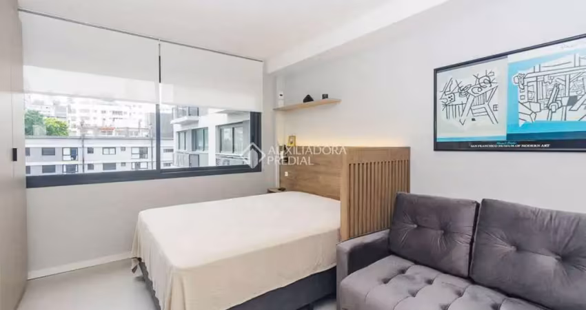 Loft com 1 quarto para alugar na Rua Casemiro de Abreu, 576, Rio Branco, Porto Alegre