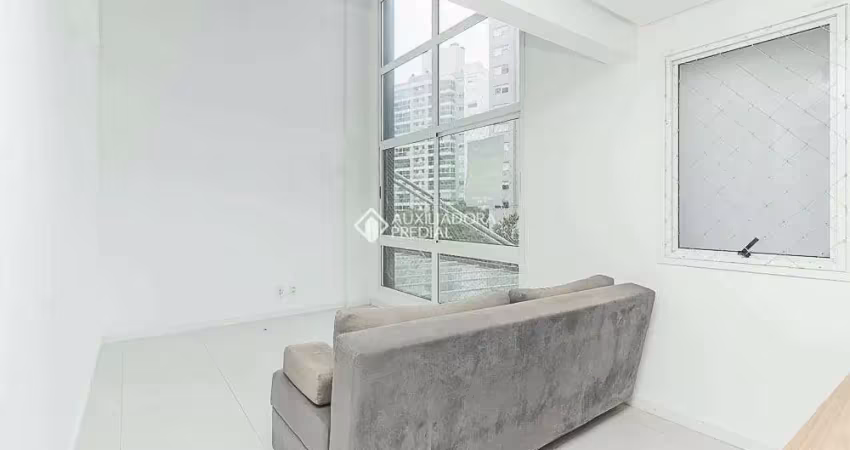 Loft com 1 quarto para alugar na Rua José Albano Volkmer, 230, Jardim do Salso, Porto Alegre