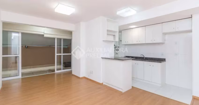 Apartamento com 3 quartos para alugar na Rua São Luís, 600, Santana, Porto Alegre