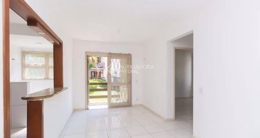 Apartamento com 2 quartos para alugar na Rua Marcone, 420, Partenon, Porto Alegre