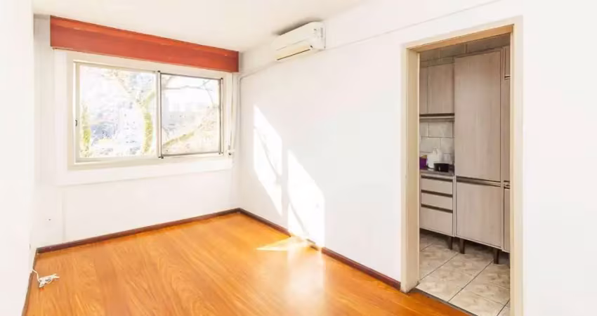 Apartamento com 2 quartos para alugar na Rua Albion, 278, Partenon, Porto Alegre