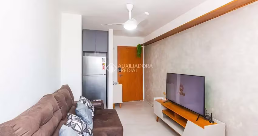 Apartamento com 2 quartos para alugar na WALDEMAR LUIZ DE FREITAS FILHO, 470, Alto Petrópolis, Porto Alegre