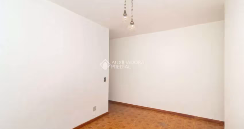 Apartamento com 2 quartos para alugar na Rua Silvério Souto, 111, Teresópolis, Porto Alegre
