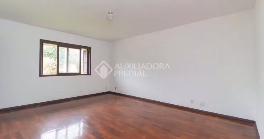 Casa em condomínio fechado com 3 quartos para alugar na Rua Doutor Jorge Fayet, 402, Chácara das Pedras, Porto Alegre