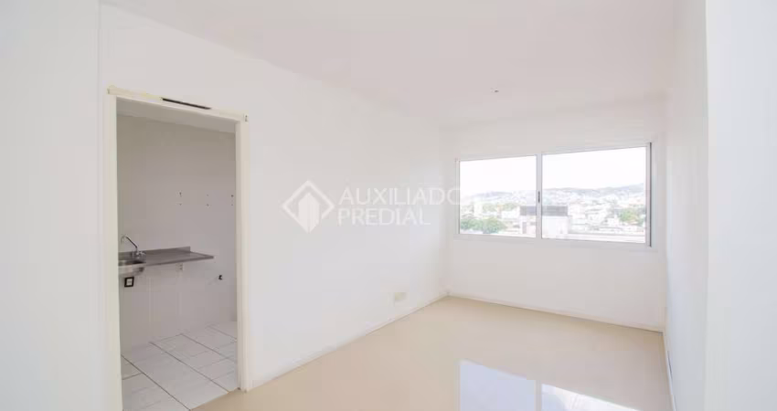 Apartamento com 3 quartos para alugar na Avenida Bento Gonçalves, 1515, Partenon, Porto Alegre