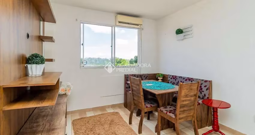 Apartamento com 2 quartos para alugar na Avenida Edgar Pires de Castro, 2803, Hípica, Porto Alegre