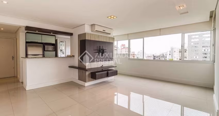 Apartamento com 2 quartos para alugar na Rua Mostardeiro, 919, Rio Branco, Porto Alegre