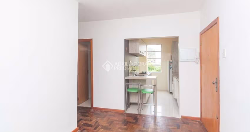 Apartamento com 2 quartos para alugar na Rua Roque Calage, 280, Passo da Areia, Porto Alegre