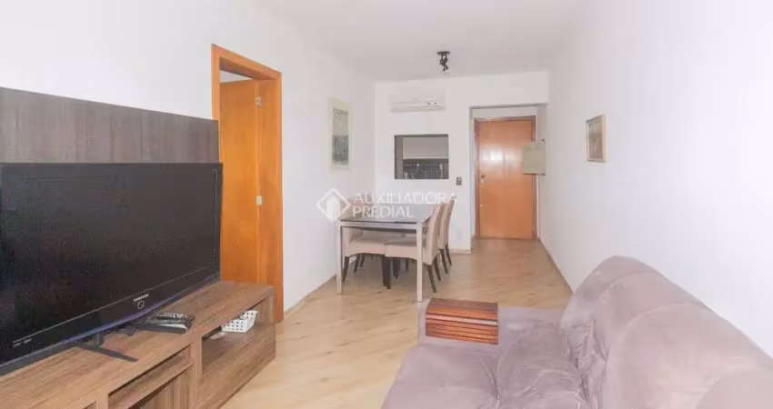 Apartamento com 3 quartos para alugar na Rua Afonso Taunay, 120, Boa Vista, Porto Alegre