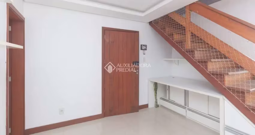 Cobertura com 2 quartos para alugar na Rua Carlos Trein Filho, 130, Auxiliadora, Porto Alegre