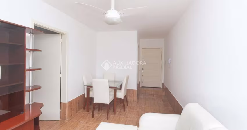 Apartamento com 1 quarto para alugar na Rua Lasar Segall, 570, São Sebastião, Porto Alegre