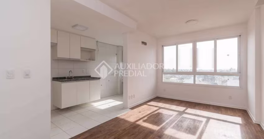 Apartamento com 3 quartos para alugar na Rua Itapeva, 362, Passo da Areia, Porto Alegre