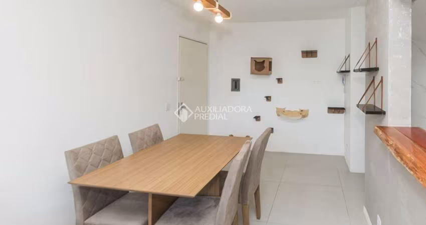 Apartamento com 2 quartos para alugar na Rua General Telino Chagastelles, 370, Parque Santa Fé, Porto Alegre