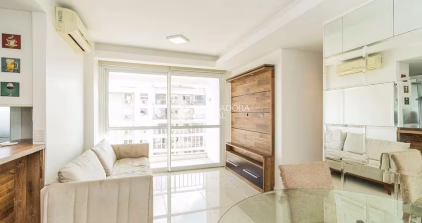 Apartamento com 2 quartos para alugar na Beco Andaraí, 675, Passo da Areia, Porto Alegre