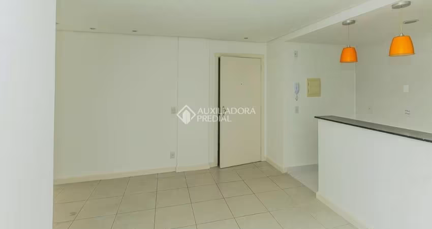 Apartamento com 3 quartos para alugar na Avenida Dom Cláudio José Gonçalves Ponce de Leão, 140, Vila Ipiranga, Porto Alegre
