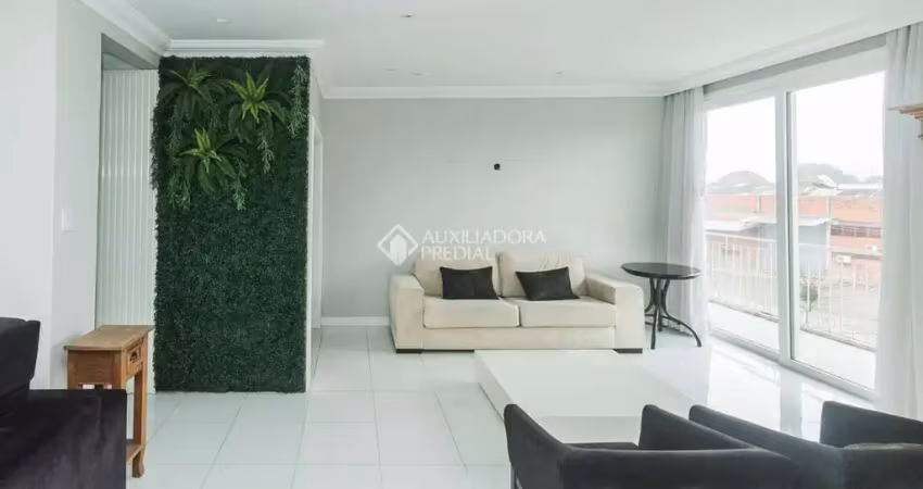 Apartamento com 3 quartos para alugar na Avenida Fernando Ferrari, 435, Anchieta, Porto Alegre