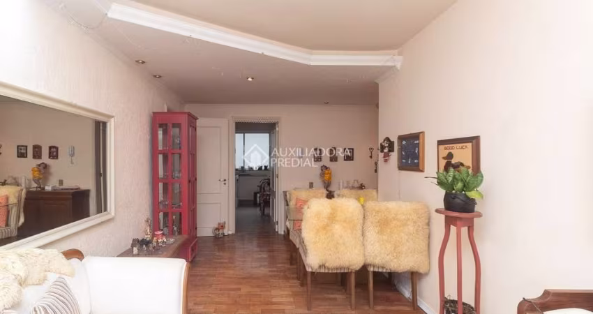 Apartamento com 2 quartos para alugar na Avenida Getúlio Vargas, 123, Menino Deus, Porto Alegre