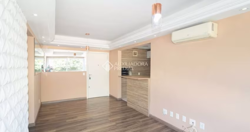 Apartamento com 3 quartos para alugar na Avenida da Cavalhada, 4530, Cavalhada, Porto Alegre